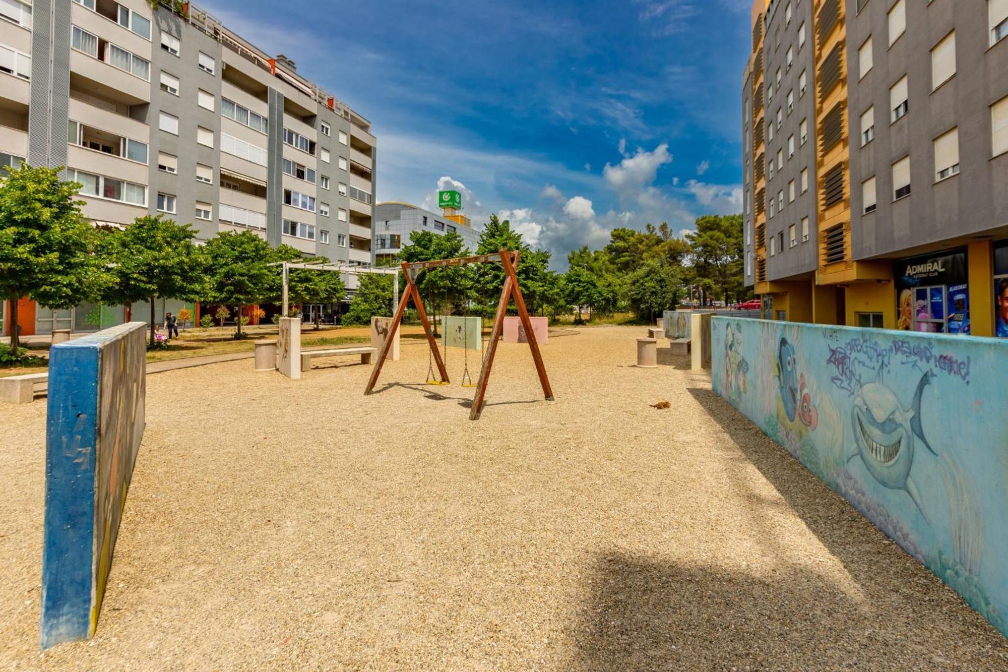 Amarena Studio With Parking Zadar Luaran gambar